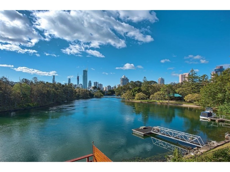 52 Savoy Drive, Broadbeach Waters QLD 4218