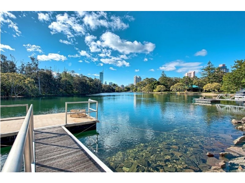 52 Savoy Drive, Broadbeach Waters QLD 4218