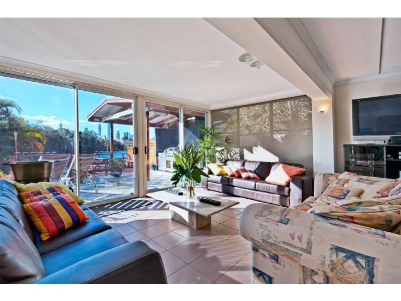 52 Savoy Drive, Broadbeach Waters QLD 4218