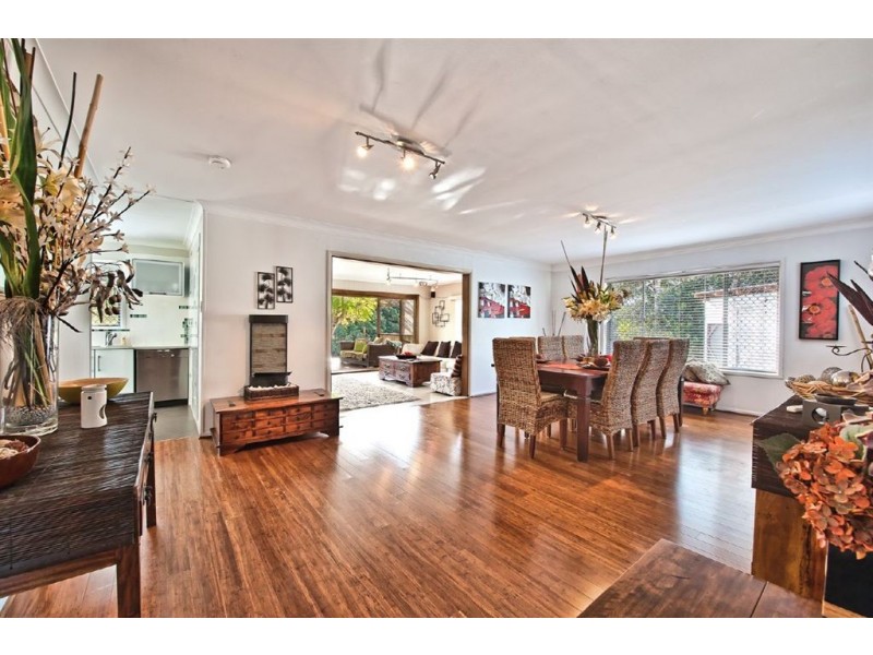 15 Costa Court, Broadbeach Waters QLD 4218