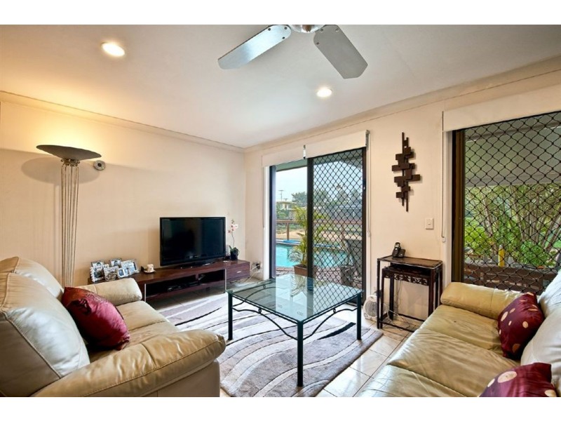 5 Palmetto Court, Broadbeach Waters QLD 4218