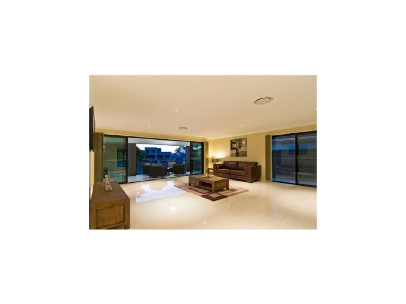 22 Mackay Close, Sorrento QLD 4217