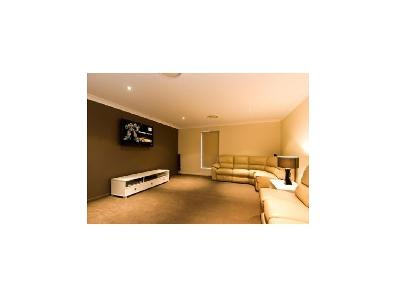 22 Mackay Close, Sorrento QLD 4217