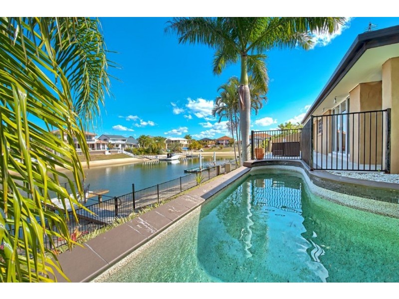 12 Cessnock Close, Mermaid Waters QLD 4218