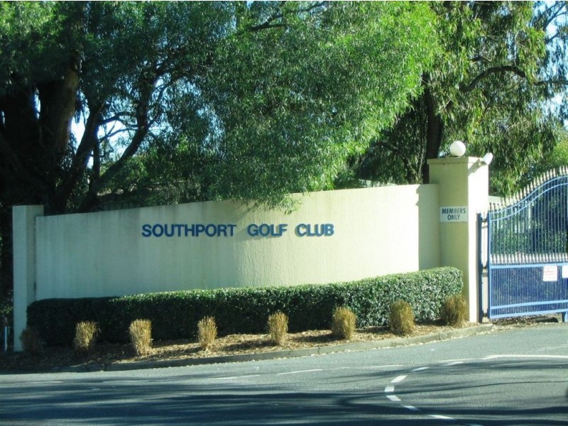 3 Mentone Avenue, Bundall QLD 4217