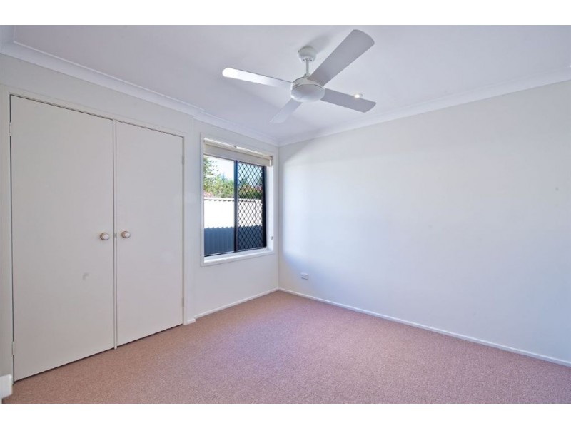 3 Davidson Place, Carrara QLD 4211