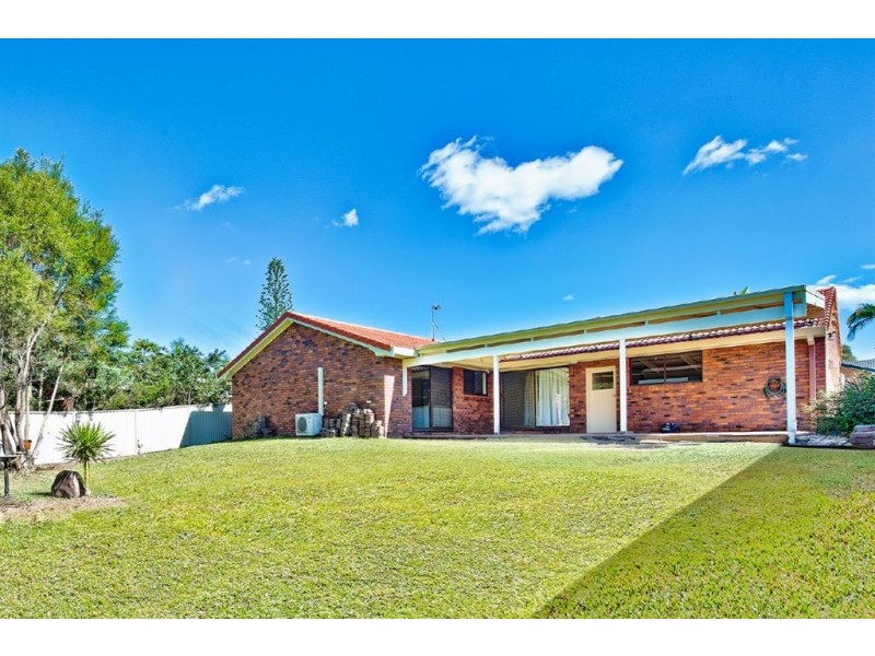 3 Davidson Place, Carrara QLD 4211