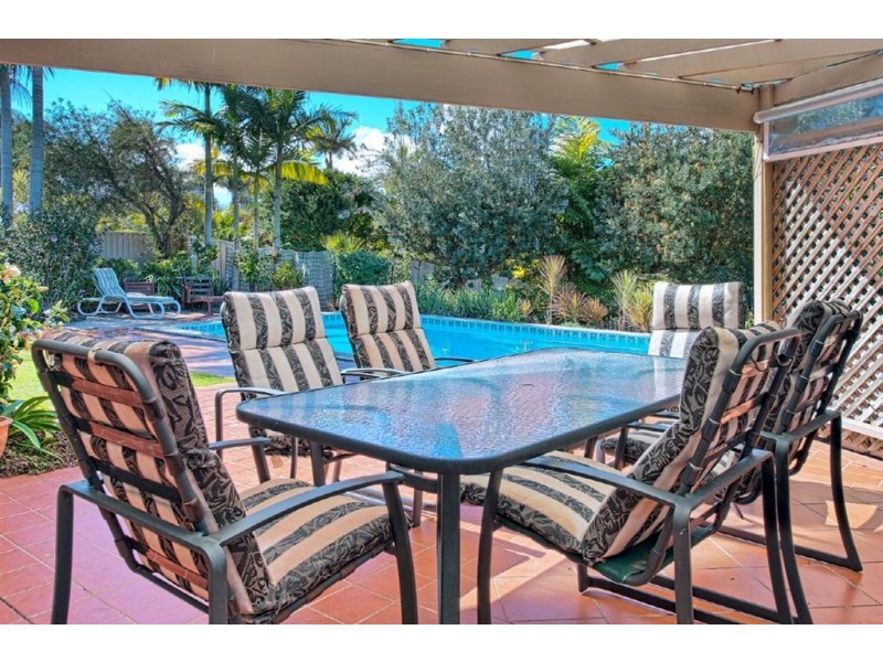 150 Sunshine Boulevard, Mermaid Waters QLD 4218