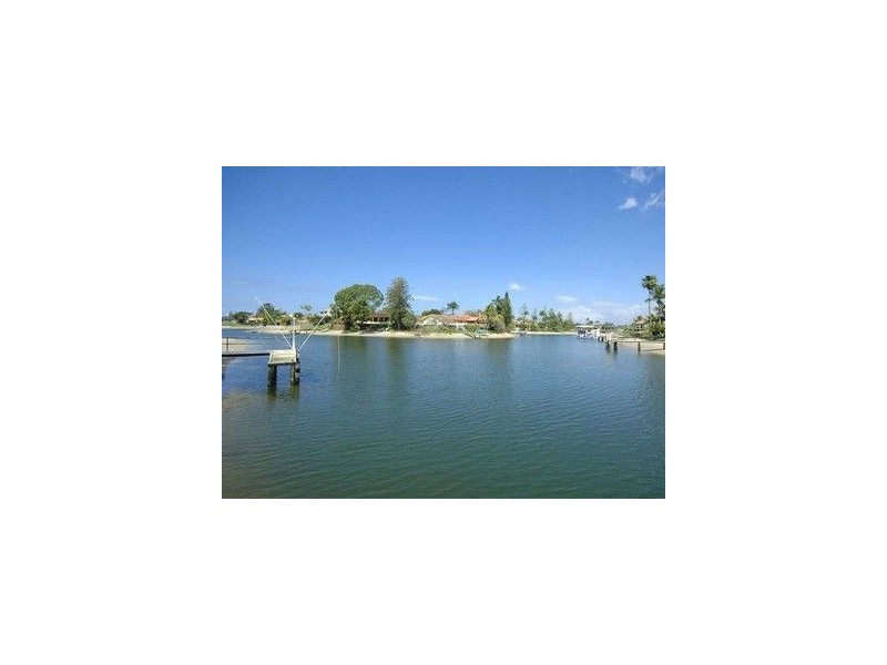 343 Monaco Street, Broadbeach Waters QLD 4218