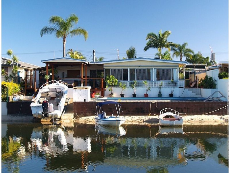 10 Cristobel Court, Broadbeach Waters QLD 4218