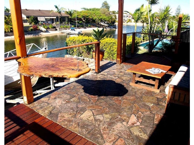 10 Cristobel Court, Broadbeach Waters QLD 4218