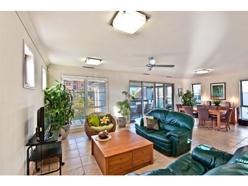 3040 Everglade Avenue, Carrara QLD 4211