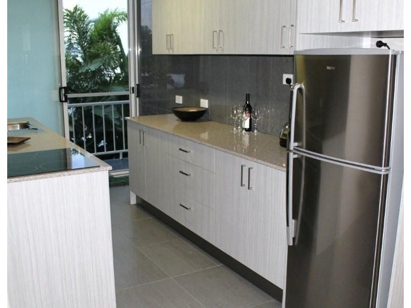 5/22 Mary Avenue, Broadbeach QLD 4218