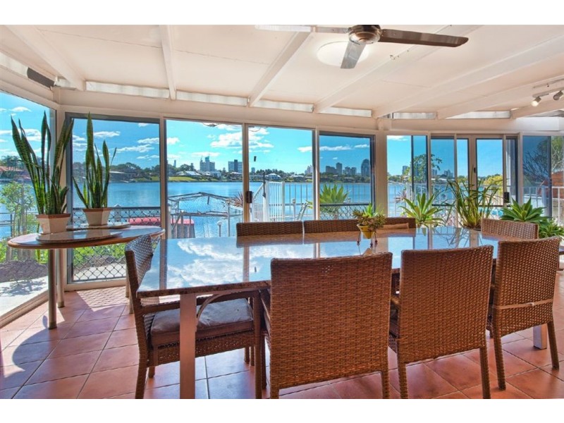 179 Markeri Street, Mermaid Waters QLD 4218