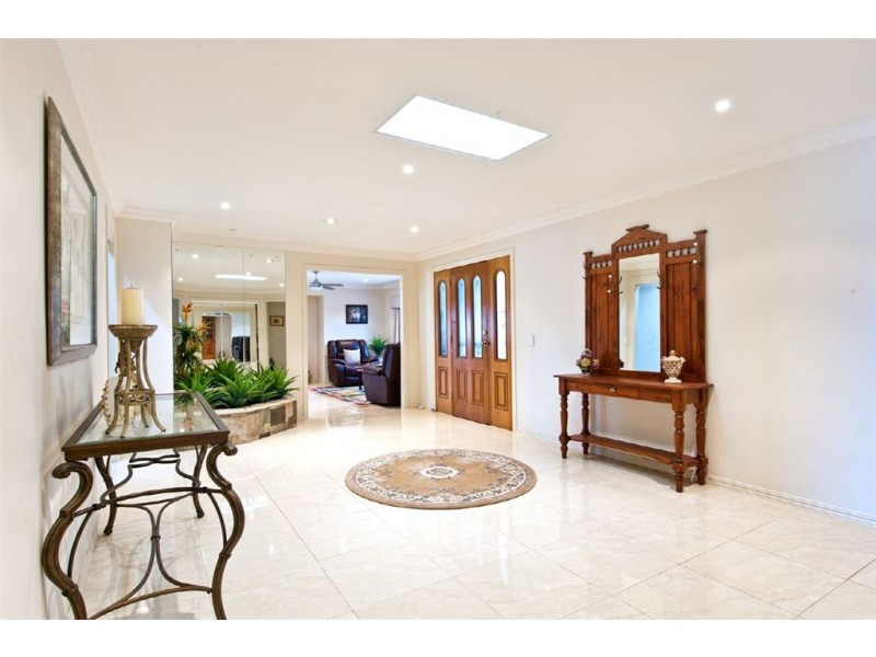 179 Markeri Street, Mermaid Waters QLD 4218