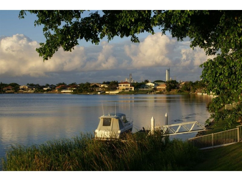 44 Port Jackson, Clear Island Waters QLD 4226