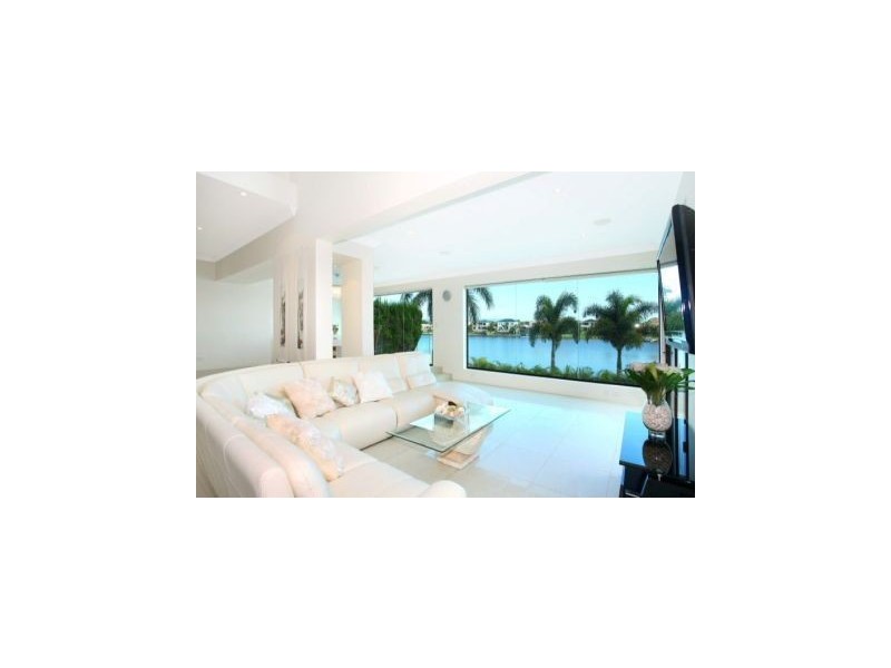 44 Port Jackson, Clear Island Waters QLD 4226