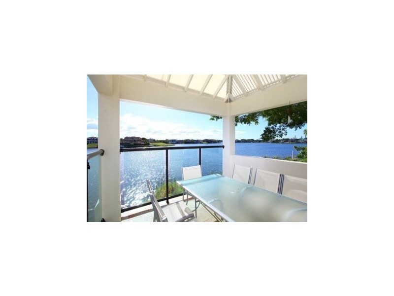 44 Port Jackson, Clear Island Waters QLD 4226