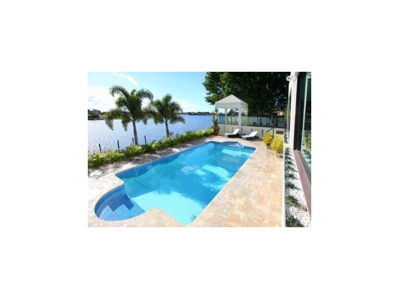 44 Port Jackson, Clear Island Waters QLD 4226