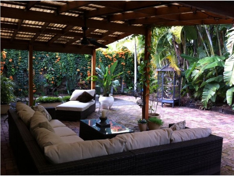 15 Moorilla Place, Broadbeach Waters QLD 4218