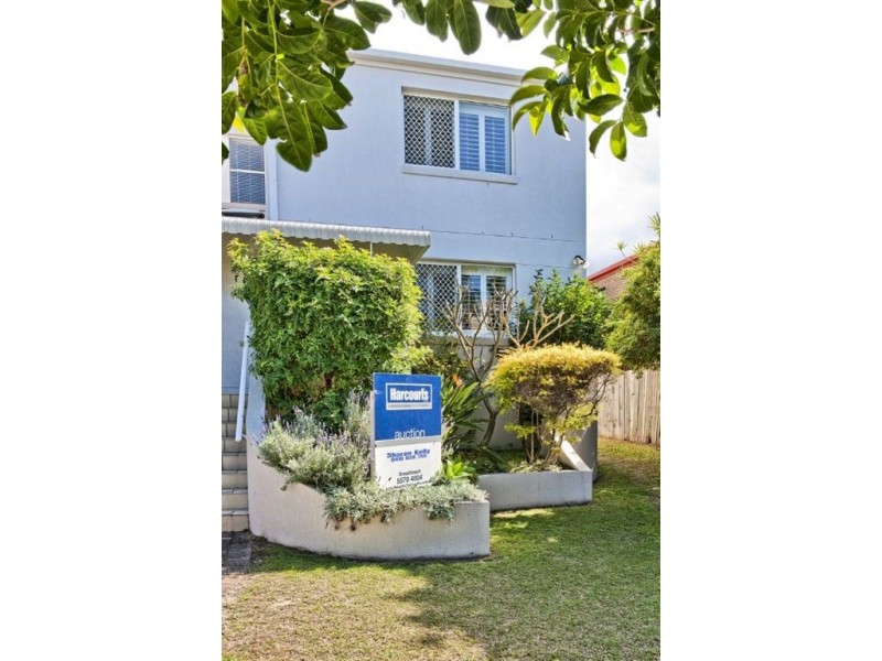 4/4 Orvieto Ave, Mermaid Waters QLD 4218