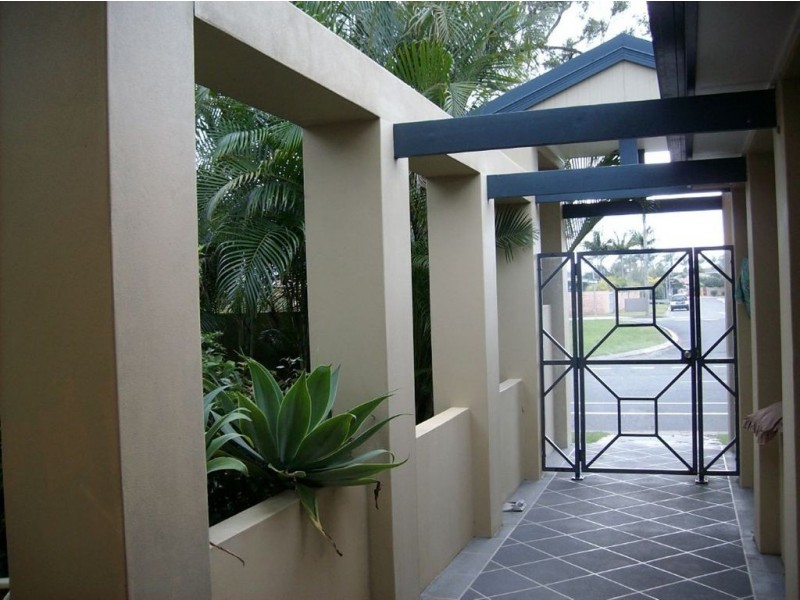 Broadbeach Waters QLD 4218