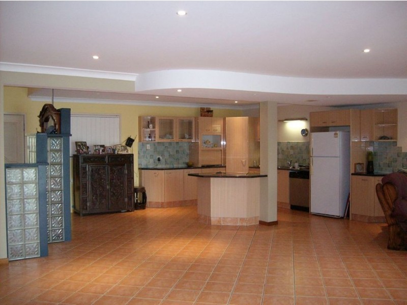 Broadbeach Waters QLD 4218