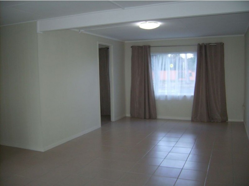 2/131 Rio Vista Boulevard, Broadbeach Waters QLD 4218