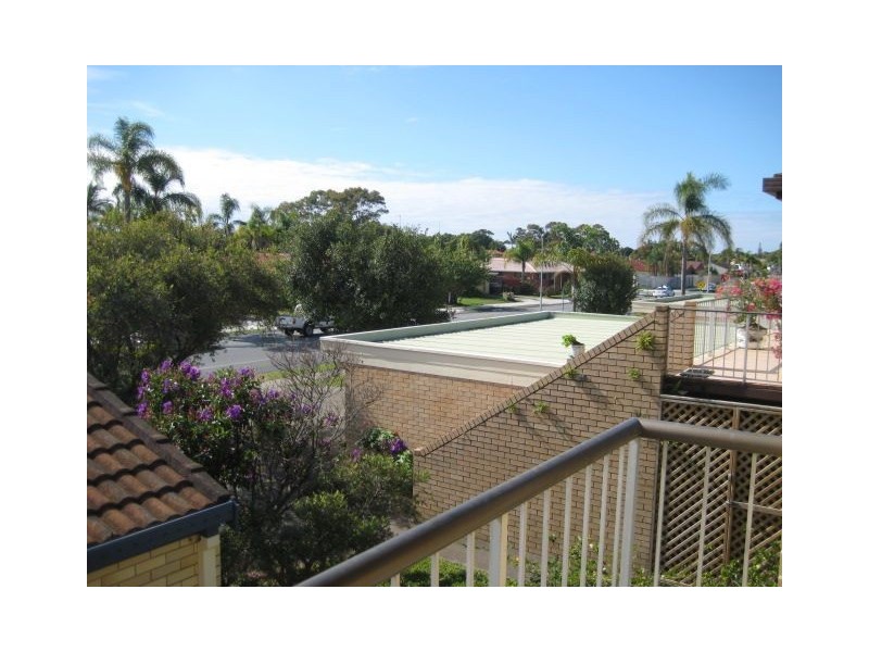 3/42 Oceanic Drive, Mermaid Waters QLD 4218