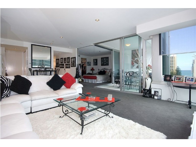 708/9 Hamilton Ave, Surfers Paradise QLD 4217