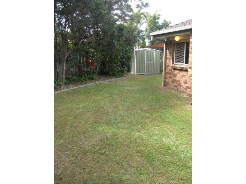 1/4 Sonama Court, Burleigh Waters QLD 4220