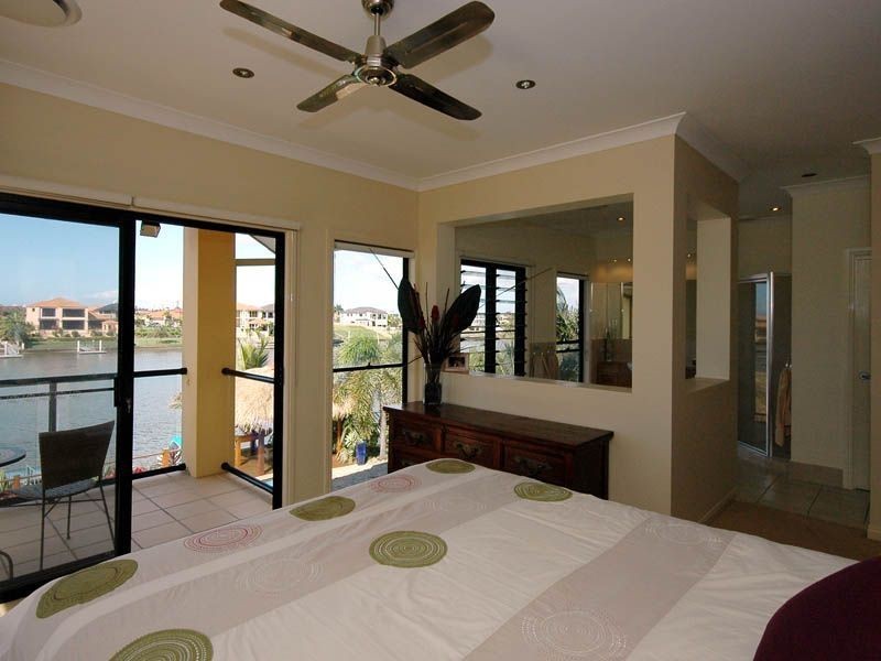 34 Fitzwilliam Street, Carrara QLD 4211