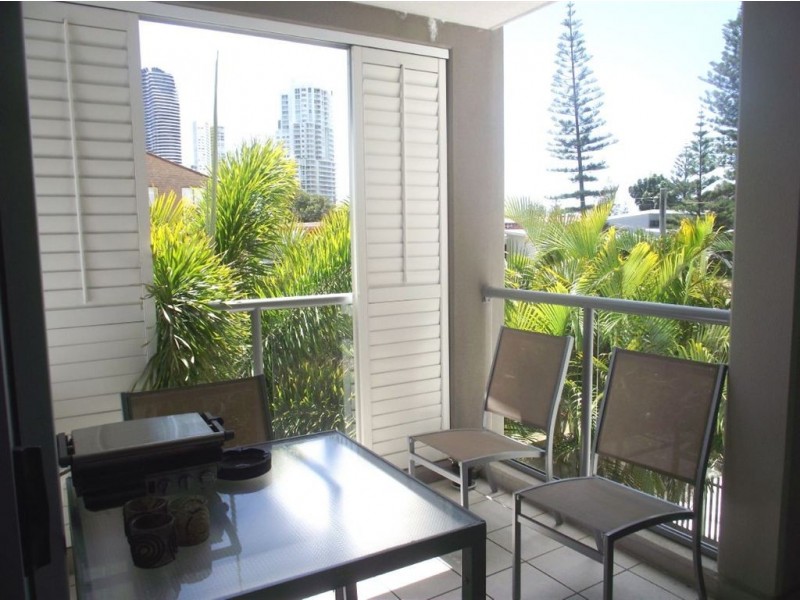 3/19 Mermaid Avenue, Mermaid Beach QLD 4218