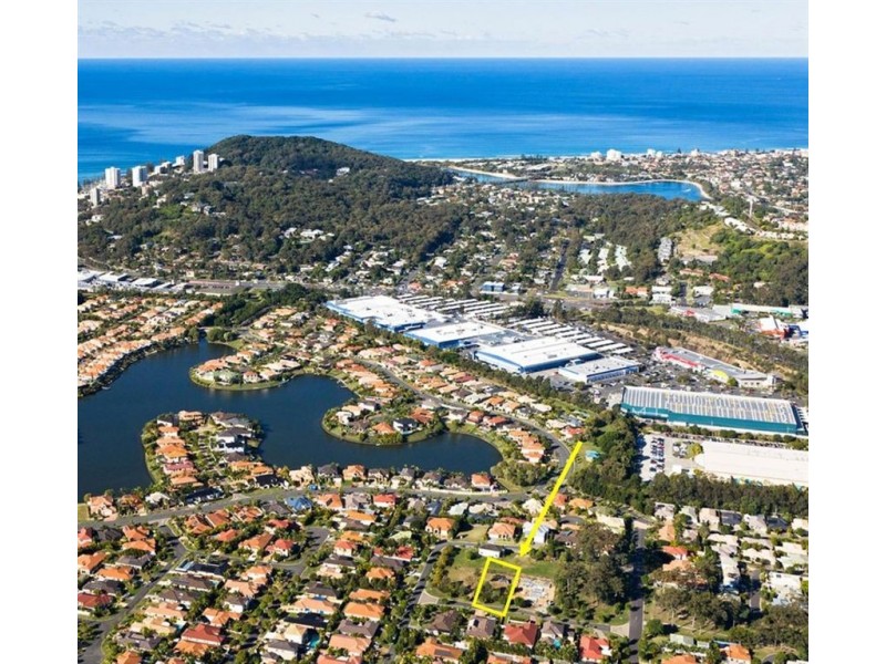 5 Spindrift Street, Burleigh Waters QLD 4220