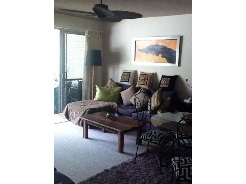 1/16 Cannes Avenue, Broadbeach QLD 4218