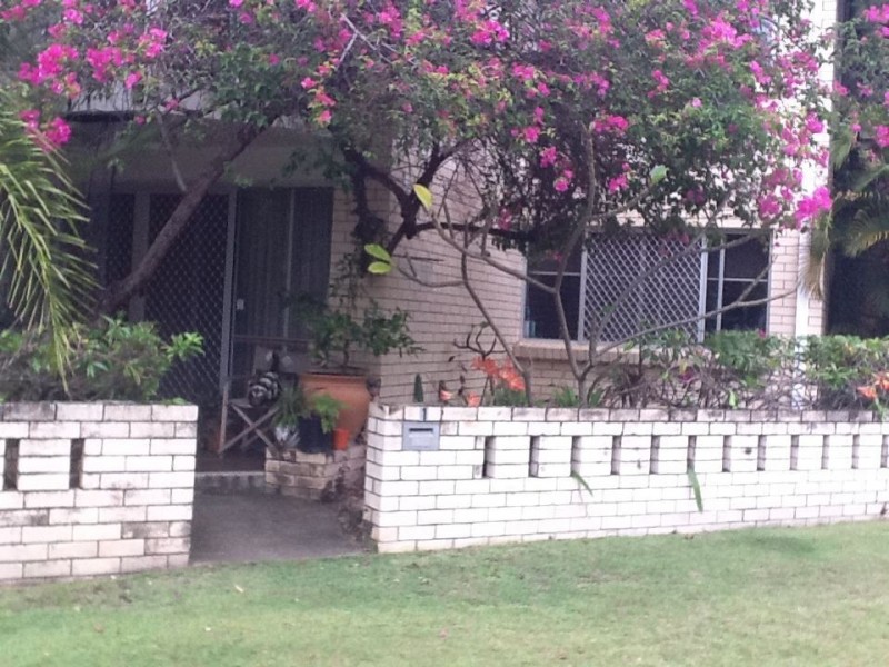 1/16 Cannes Avenue, Broadbeach QLD 4218