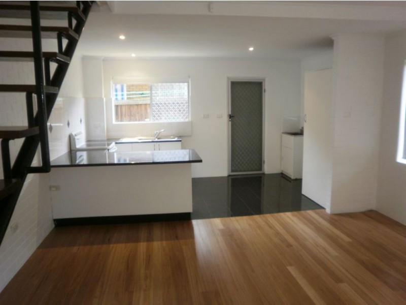 1/20 Peerless Ave, Mermaid Beach QLD 4218