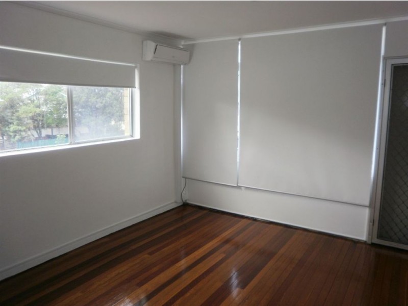 1/20 Peerless Ave, Mermaid Beach QLD 4218