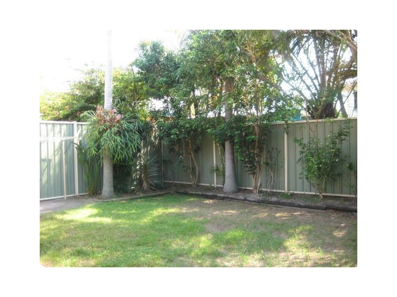 2/31 Chainey Ave, Miami QLD 4220