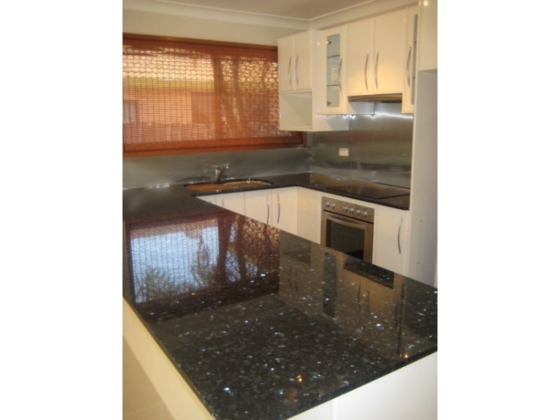 2/31 Chainey Ave, Miami QLD 4220