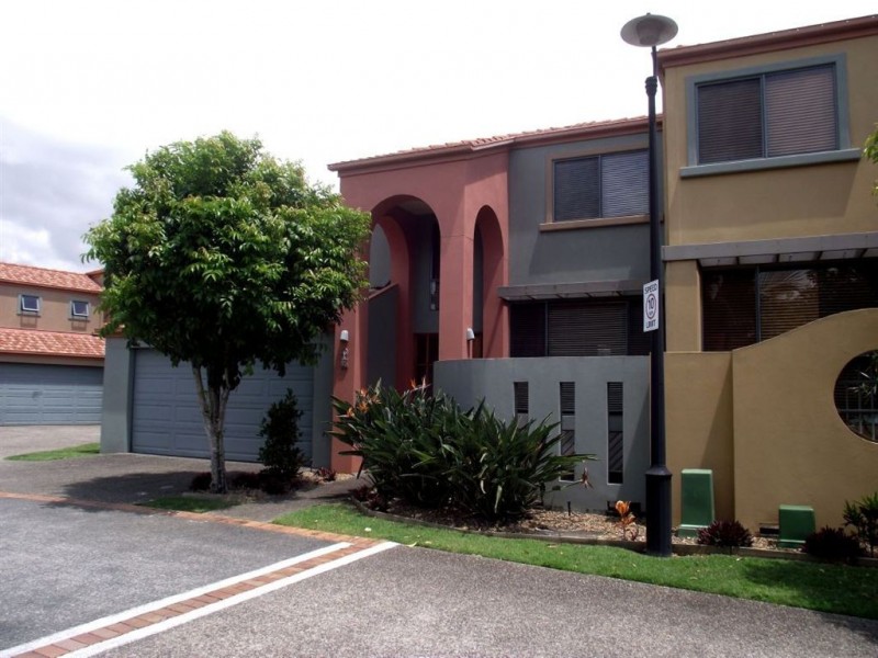 45/20 Fairway Drive, Clear Island Waters QLD 4226