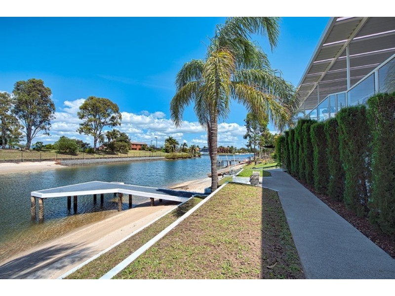 16 Peter Blondell, Mermaid Waters QLD 4218