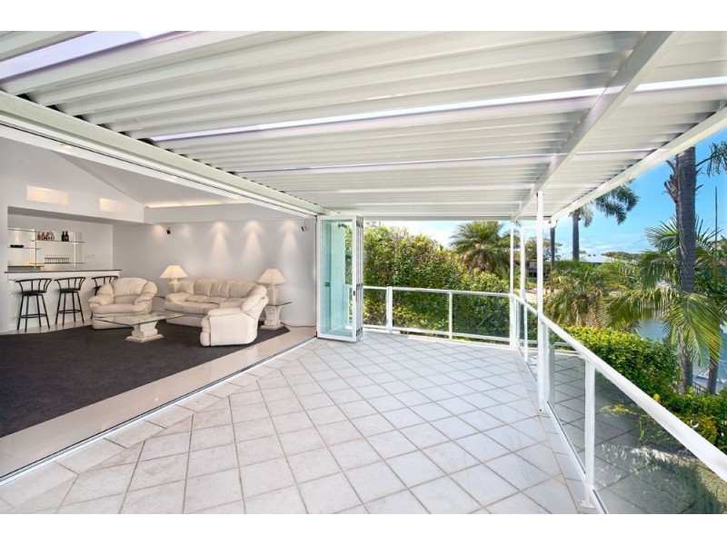 16 Peter Blondell, Mermaid Waters QLD 4218