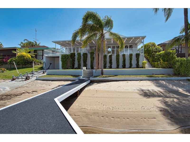 16 Peter Blondell, Mermaid Waters QLD 4218