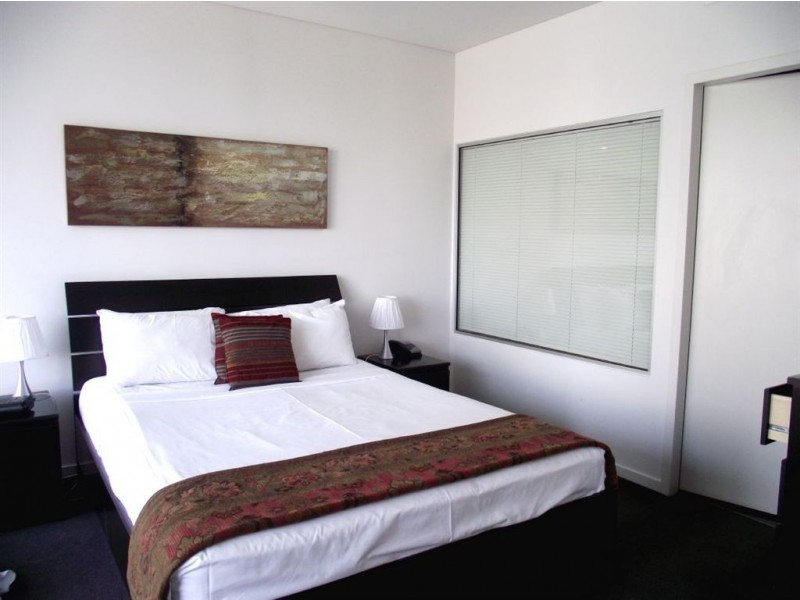 1103/89 Surf Parade, Broadbeach Waters QLD 4218