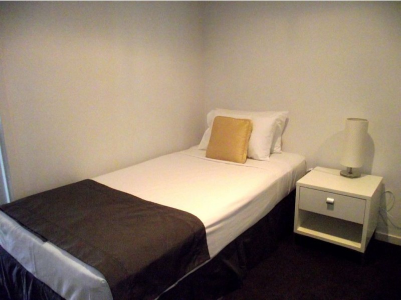 1103/89 Surf Parade, Broadbeach Waters QLD 4218