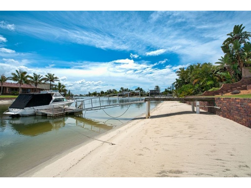 14 Eady Avenue, Broadbeach Waters QLD 4218