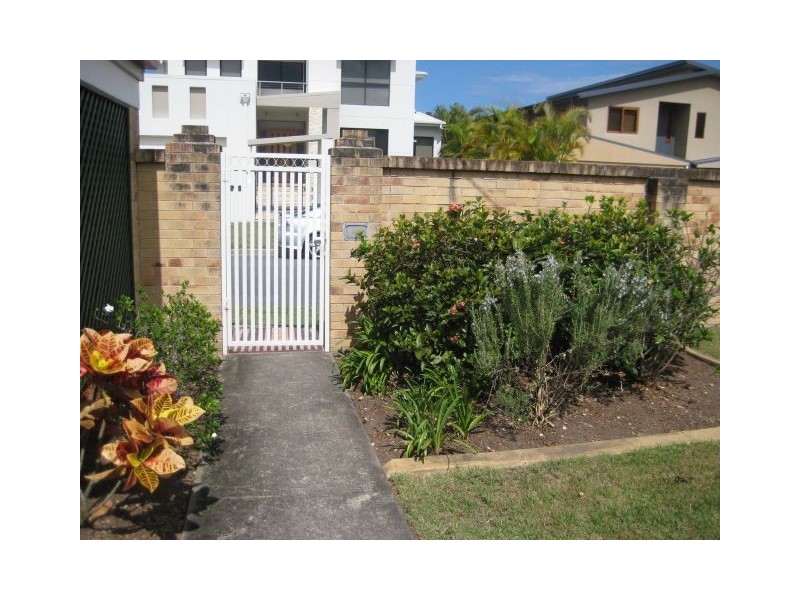 17 Flamingo Key, Broadbeach Waters QLD 4218