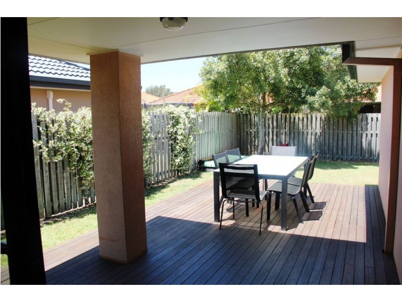 36 Gardendale Crescent, Burleigh Waters QLD 4220