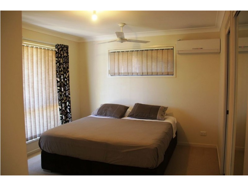 36 Gardendale Crescent, Burleigh Waters QLD 4220